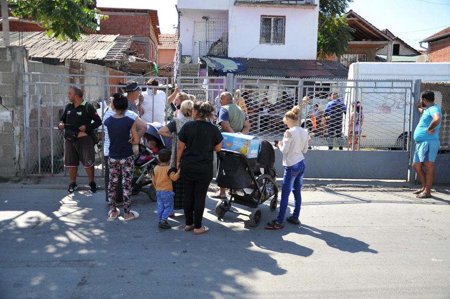 Mešihat IZ-e u Srbiji obradovao preko 500 porodica romske nacionalnosti u Nišu_61429cf1a1990.jpeg