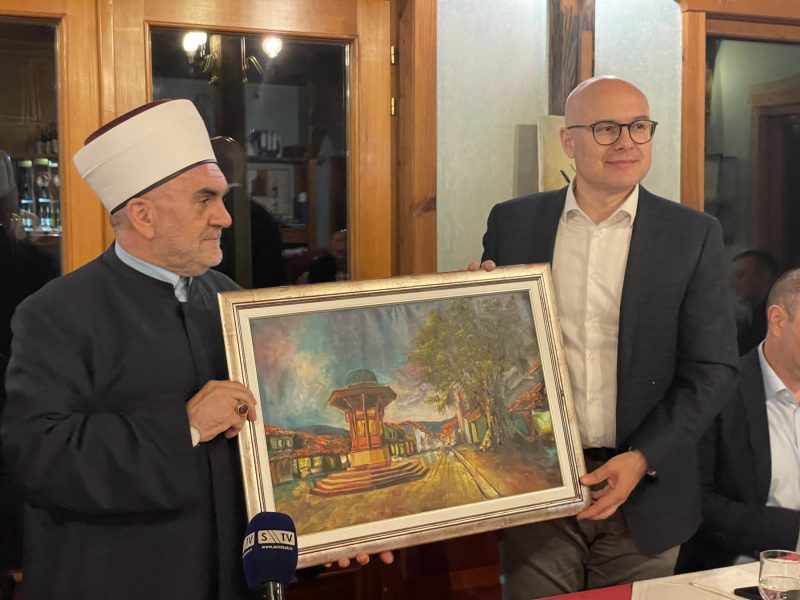 Muftija Dudić na iftaru sa gradonačelnikom Novog Sada_626c8f0e2594b.jpeg