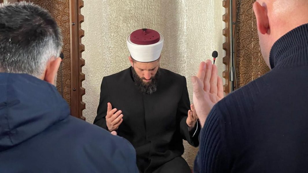 Muftija sandžački na hutbi u džamiji Ahmeda vojvode: Kvalitet a ne kvantitet dobrih djela_621a294740ced.jpeg