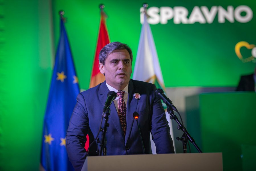 Održan IV Kongres Bošnjačke stranke: Ervin Ibrahimović izabran za predsjednika BS-a_60c7579358d38.jpeg