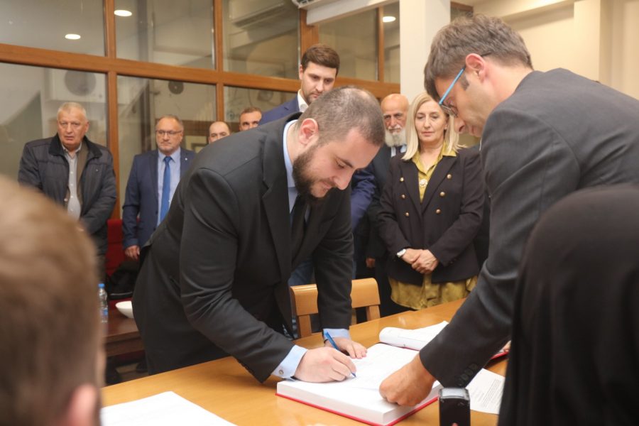 Počelo prikupljanje potpisa za parlamentarnu listu ‘Usame Zukorlić – UJEDINJENI ZA PRAVDU’_65464e4d8a0d0.jpeg